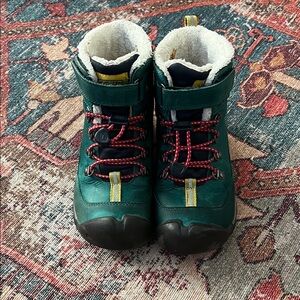 Keen Kids Green and Black Snow Boots